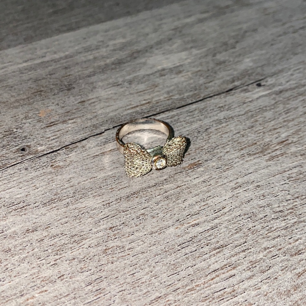 Bow Ring - Picture 4 of 4